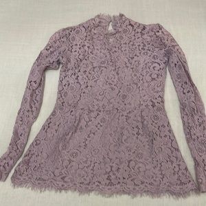 Xs Suzy Shier lace top lilac
